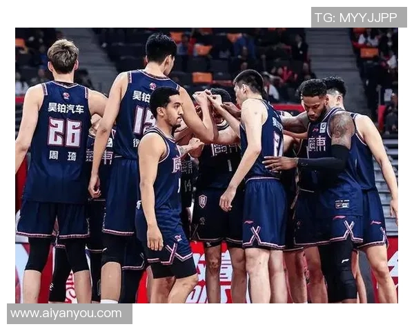 广东大益队迎战福建队争夺篮球赛季关键胜利的精彩对决